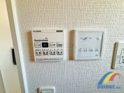 【浴室乾燥暖房機付き】