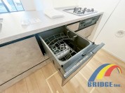 【食器洗浄乾燥機】