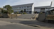 成田市立西中学校