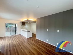 明るく心地よい風が通り抜けるリビング