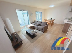 1号棟 明るく心地よい風が通り抜けるリビング