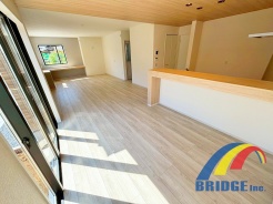 明るい雰囲気で落ち着く空間