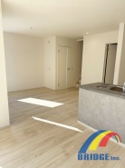 明るく心地よい風が通り抜けるリビング