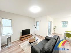 リビング
以下同社同等仕様施工例