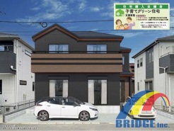 最寄り駅まで11分！
他方路線利用可能でアクセス快適です。
小中学校まで徒歩圏内で、子育てファミリーにおすすめな邸宅です。
是非、千葉市内で新築一戸建てをお探しの方はお気軽にお問い合わせください。
社員一同心よりお待ちしております。
※現地イメージパース