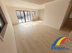 明るく心地よい風が通り抜けるリビング