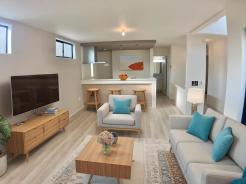 明るい雰囲気で落ち着く空間
以下同社同等仕様施工例