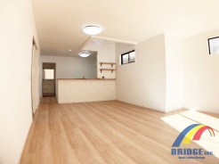 1号棟 リビング
以下同社同等仕様施工例