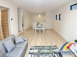 1号棟 笑顔が増える家族憩い空間
同社同等仕様施工例