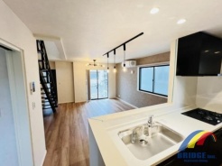 家族の憩いの場リビング
以下同社同等施工例