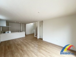 明るく心地よい風が通り抜けるリビング