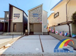 １号棟 幅広い世代が長く住みやすい間取になっています。
パントリー・WIC等に季節物や置き場に困るかさばる物など最適に収納可能です。
是非、千葉市で新築一戸建をお探しの方はお気軽にお問い合わせ下さい。
お待ちしております。
2026年4月14日現地撮影