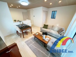 A号棟 明るく心地よい風が通り抜けるリビング