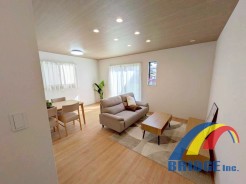 A号棟 明るく心地よい風が通り抜けるリビング