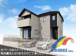 1号棟 駐車2台可能で、幼稚園、小中学校が徒歩7分圏内に揃っており親御さんも安心嬉しい立地。
お住まいは収納スペースが充実しておりすっきり整います。
南向きで陽光が良く暖かく快適な暮らしができます。
是非、船橋市内で新築一戸建てをお探しの方はお気軽にお問い合わせください。
お待ちしております。