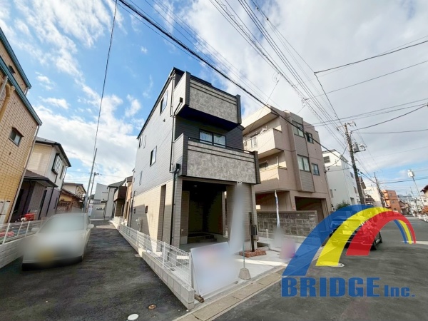 深夜対応可能　新田・明るい憩いの場・利便性の良い3階建・