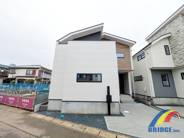 ☆新着☆　白旗2期・・南西角地で2路線利用可能・・