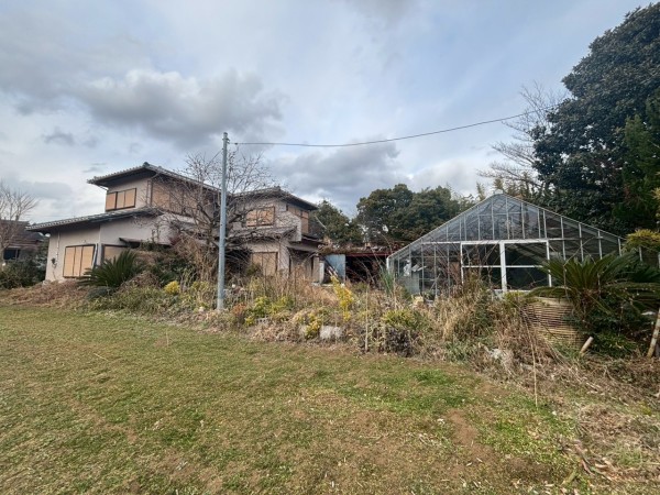 見学会開催中　足柄上郡中井町・再建築不可・広々敷地有効活用・