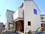 機能的で住環境充実の4LDKで駐車1台可能
リビング収納・全居室収納付きでお荷物スッキリ
商業施設徒歩6分・教育施設の徒歩圏内で幅広い世帯に嬉しい住環境
是非、松戸市内で新築一戸建てをお探しの方はお気軽にお問い合わせください。
お待ちしております。