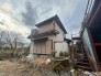 2階建ての古屋付き