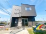 商業施設や教育施設が徒歩15分で完結。
幅広い世代が住みやすい環境です。
駐車2台可能でWIC付きの為季節物のお洋服や趣味のものスッキリ収納可能です。
千葉市内で内覧をご希望の方は是非当社までお問い合わせください。
お待ちしております。
2026年5月2日現地撮影