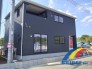 7号棟 駐車1台可能で、全居室収納 くつろぎスペース和室付き。
南向きで陽当良好、広々バルコニーも完備。
また対面式キッチンで家族とコミュニケーションがとりやすい間取です。
是非、四街道市内で新築一戸建てをお探しの方はお気軽にお問い合わせください。
お待ちしております。