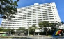 10階で陽当たり眺望良好のお住まい。
周辺買い物施設や教育施設が徒歩圏内に揃っており、便利な立地となっております。
マンション施設内に幼稚園・保育園もございます。
是非、江戸川区内でマンションをお探しの方はお問い合わせ下さい。
お待ちしております。