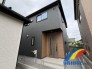 駐車2台可能で、全室南向きの明るいお住まい。
玄関ホール収納、用途色々フリースペース付き。
小学校、コンビニ、公園が徒歩圏内 子育て世代のご家庭に最適なエリアです。
是非、市原市内で新築一戸建てをお探しの方はお気軽にお問い合わせ下さい。
お待ちしております。