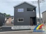 2号棟 駐車1台可能で、静かで周辺環境の良いエリア。
教育施設も徒歩圏内で登下校安心です。
また全居室に収納付きで快適なお住まいです。
是非、市原市内で新築一戸建てをお探しの方はお気軽にお問い合わせください。
お待ちしております。