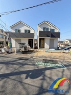 A号棟 ZEH水準の省エネ住宅で並列駐車2台可能
南東向きで陽当暖かな広々バルコニーは、お洗濯物が良く乾きます
教育施設、スーパーが近く便利で、幅広い世帯に嬉しい住環境
是非、船橋市内で新築一戸建てをお探しの方はお気軽にお問い合わせください。
お待ちしております。