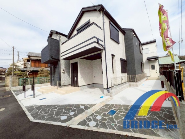 即日見学可能 花野井・・太陽光設置の機能的でお洒落な邸宅・・