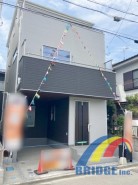 駐車1台可能で、周辺商業施設が充実なエリア。
各居室は6帖以上の広さで使いやすい間取り。
是非、八潮市内で新築一戸建てをお探しの方はお気軽にお問い合わせ下さい。
お待ちしております。
現地外観