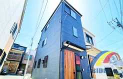 ・・新築未入居物件・・
教育環境が整っており、近くにスーパーやコンビニも点在している充実環境です。
是非、足立区内で新築一戸建をお探しの方はお気軽にお問い合わせ下さい。
社員一同心よりお問い合わせお待ちしております。
